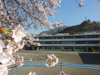 鳥沢小学校